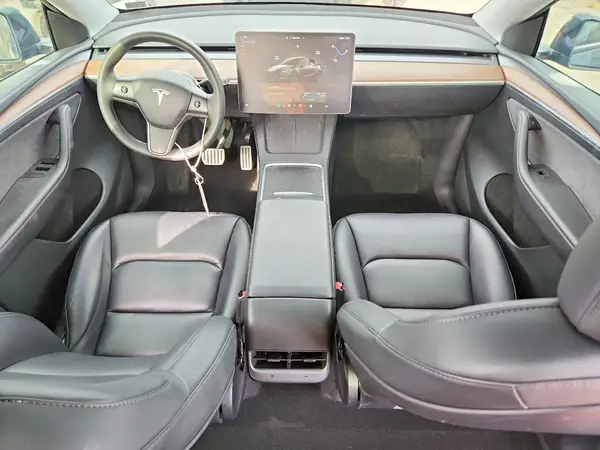 7SAYGDEF7RF036790 2024 TESLA MODEL Y - Image 8