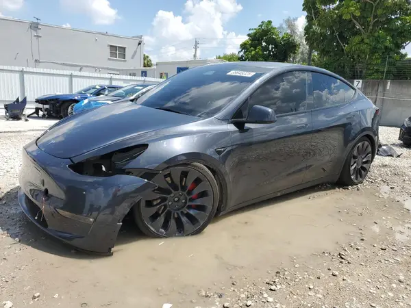 7SAYGDEF7RF048311 2024 TESLA MODEL Y - Image 1