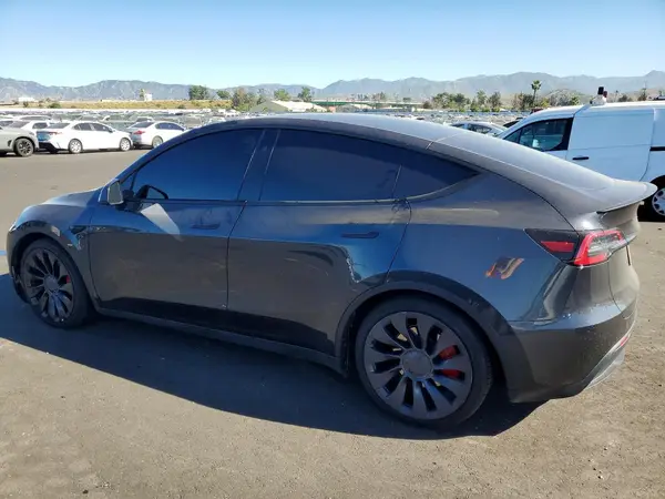 7SAYGDEF7RF051337 2024 TESLA MODEL Y - Image 2
