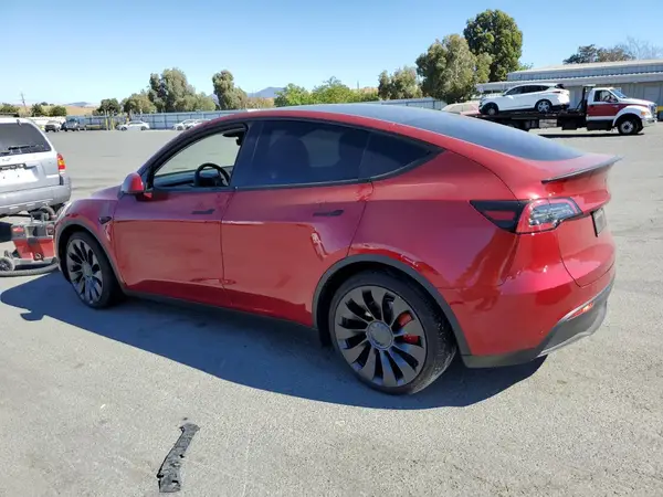 7SAYGDEF7RF063147 2024 TESLA MODEL Y - Image 2