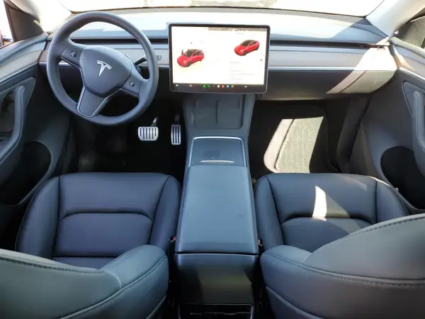 7SAYGDEF7RF063147 2024 TESLA MODEL Y - Image 8