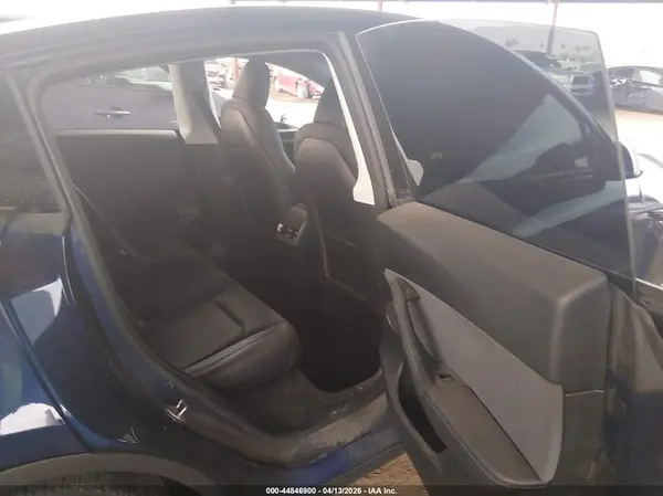 7SAYGDEF7RF063150 2024 TESLA MODEL Y - Image 8