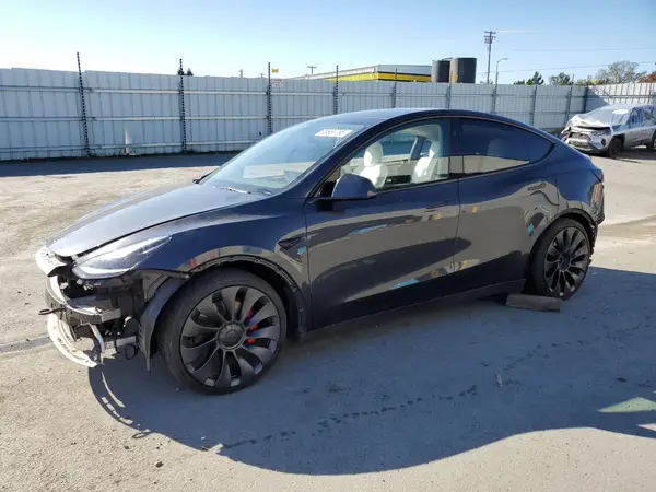 7SAYGDEF7RF064170 2024 TESLA MODEL Y - Image 1