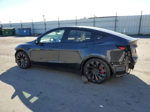 7SAYGDEF7RF064170 2024 TESLA MODEL Y - Image 2