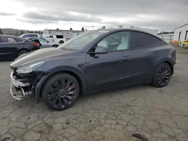 7SAYGDEF7RF093054 2024 TESLA MODEL Y - Image 1