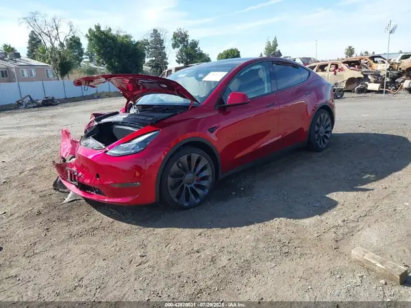 7SAYGDEF7RF105137 2024 TESLA MODEL Y - Image 2