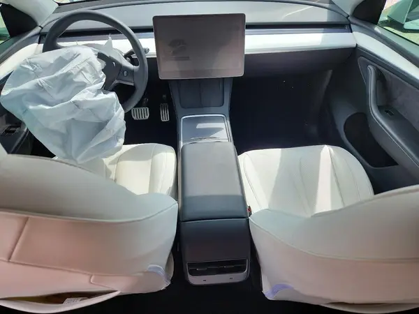 7SAYGDEF7SA339894 2025 TESLA MODEL Y - Image 8
