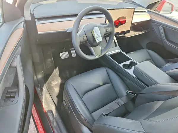7SAYGDEF7SA347686 2025 TESLA MODEL Y - Image 8