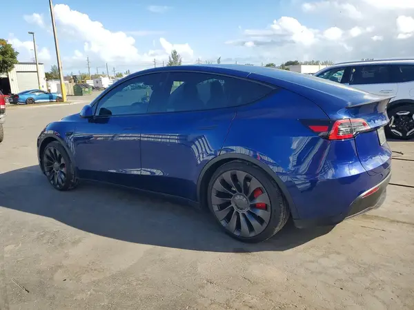 7SAYGDEF7SA357716 2025 TESLA MODEL Y - Image 2