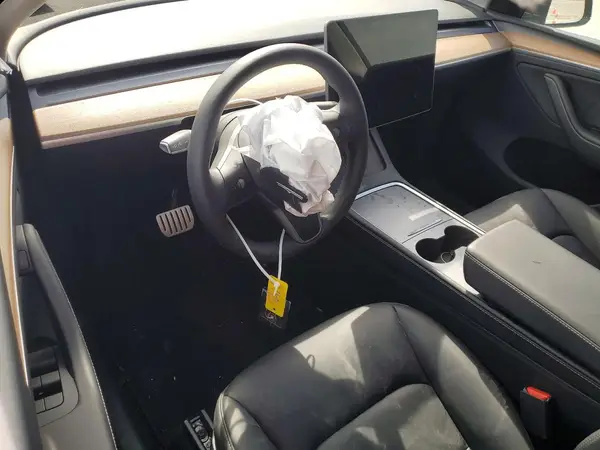 7SAYGDEF7SA367131 2025 TESLA MODEL Y - Image 8