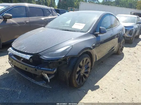 7SAYGDEF7SA371602 2025 TESLA MODEL Y - Image 2