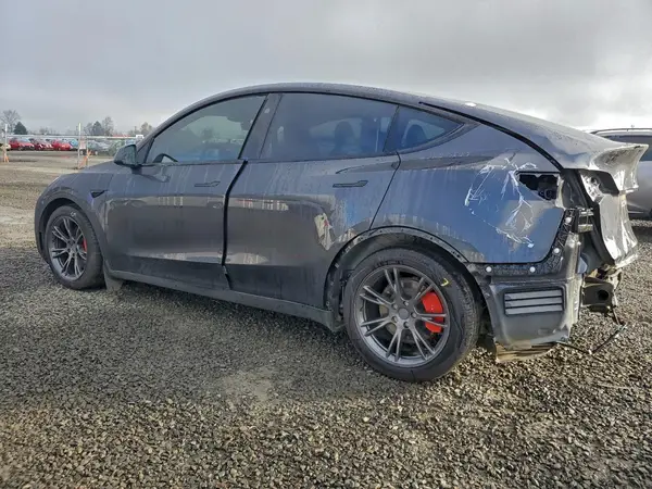 7SAYGDEF7SF222738 2025 TESLA MODEL Y - Image 2