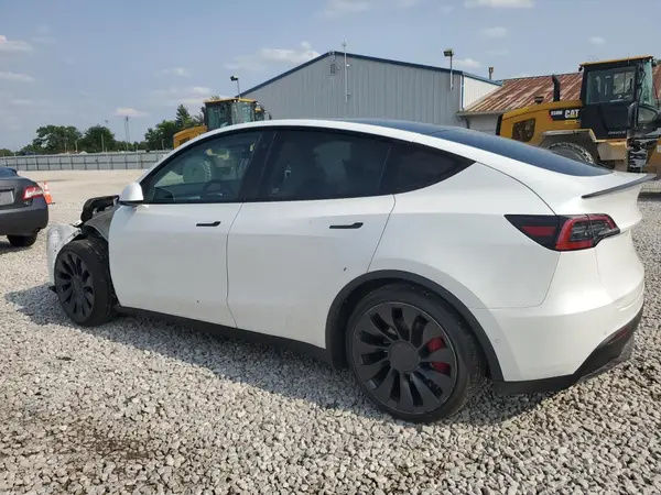 7SAYGDEF8NF340236 2022 TESLA MODEL Y - Image 2