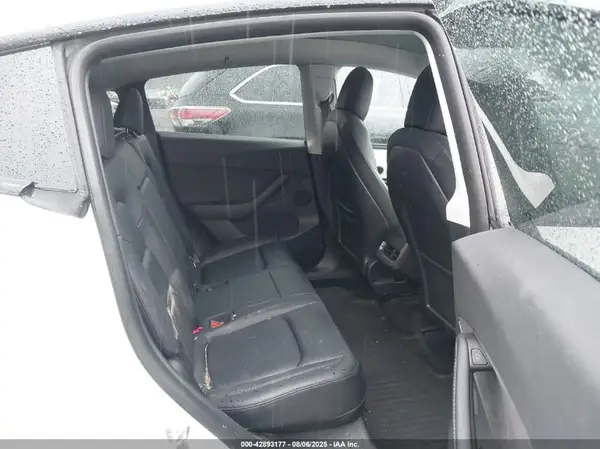 7SAYGDEF8NF345467 2022 TESLA MODEL Y - Image 8