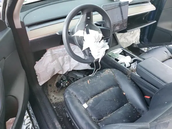 7SAYGDEF8NF374533 2022 TESLA MODEL Y - Image 8