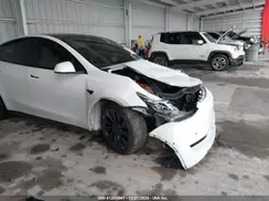 7SAYGDEF8NF377786 2022 TESLA MODEL Y