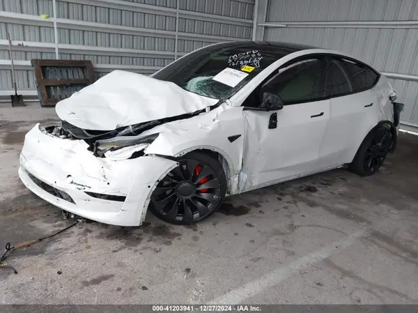 7SAYGDEF8NF377786 2022 TESLA MODEL Y - Image 2