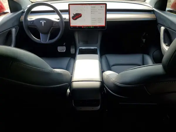 7SAYGDEF8NF380140 2022 TESLA MODEL Y - Image 8