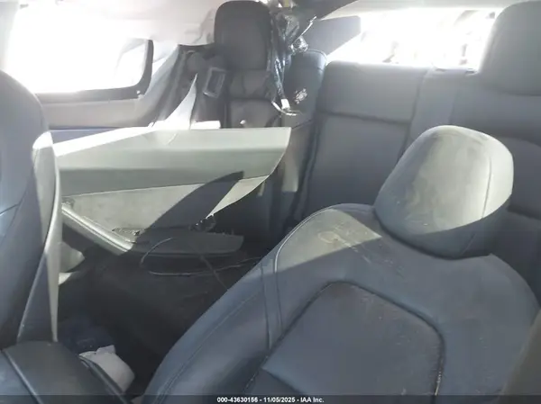 7SAYGDEF8NF397617 2022 TESLA MODEL Y - Image 8