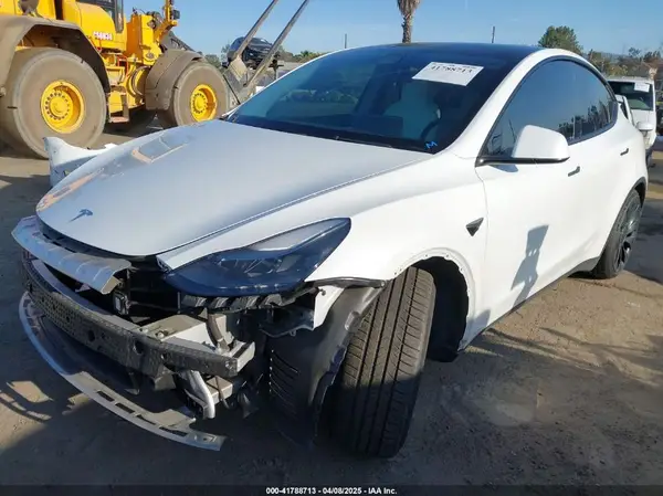 7SAYGDEF8NF404002 2022 TESLA MODEL Y - Image 2