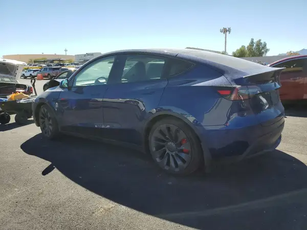 7SAYGDEF8NF406574 2022 TESLA MODEL Y - Image 2