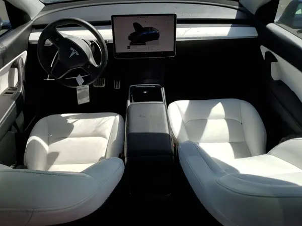 7SAYGDEF8NF406574 2022 TESLA MODEL Y - Image 8
