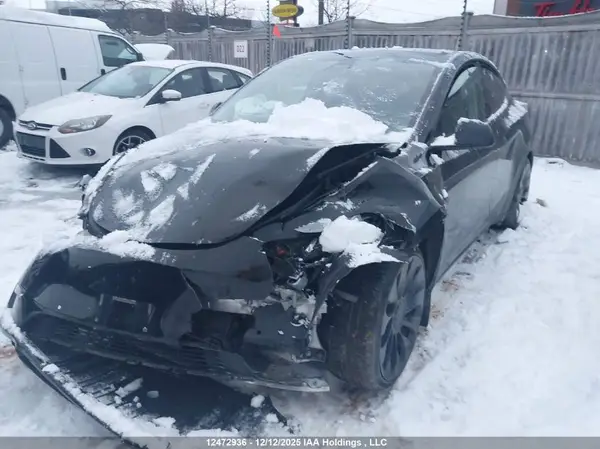 7SAYGDEF8NF444984 2022 TESLA MODEL Y - Image 2