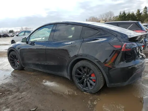 7SAYGDEF8NF452387 2022 TESLA MODEL Y - Image 2