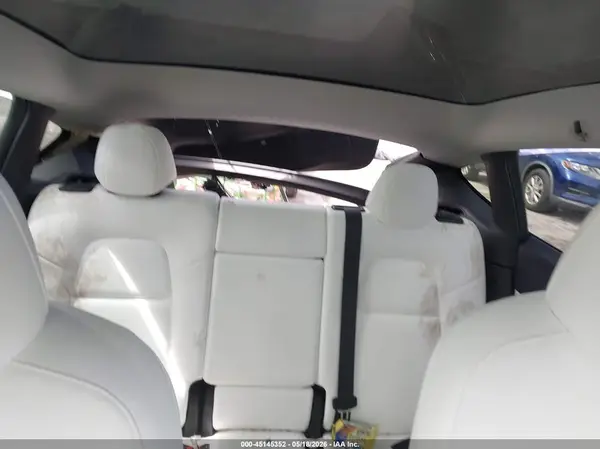 7SAYGDEF8NF453586 2022 TESLA MODEL Y - Image 8
