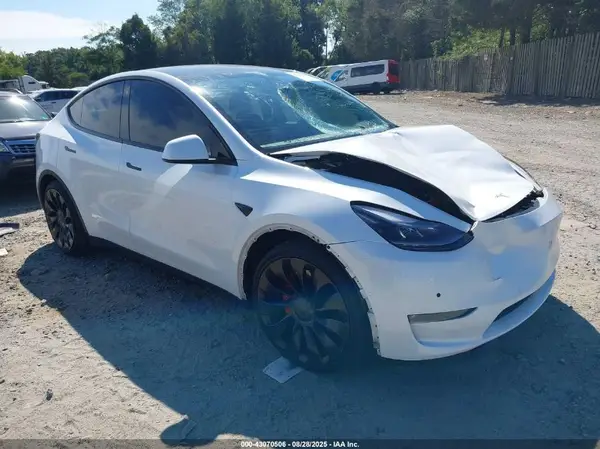 7SAYGDEF8NF455774 2022 TESLA MODEL Y - Image 1