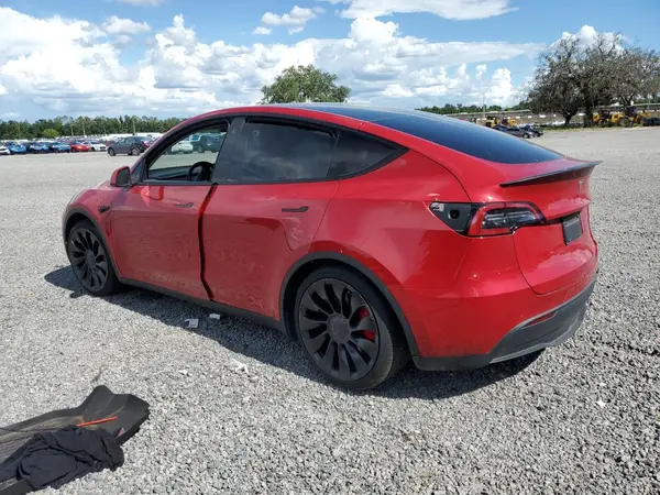 7SAYGDEF8NF463678 2022 TESLA MODEL Y - Image 2