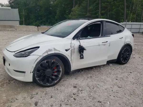 7SAYGDEF8NF469237 2022 TESLA MODEL Y - Image 1