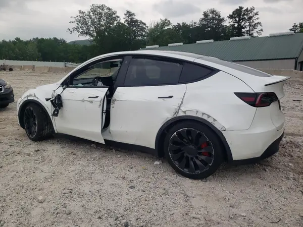 7SAYGDEF8NF469237 2022 TESLA MODEL Y - Image 2