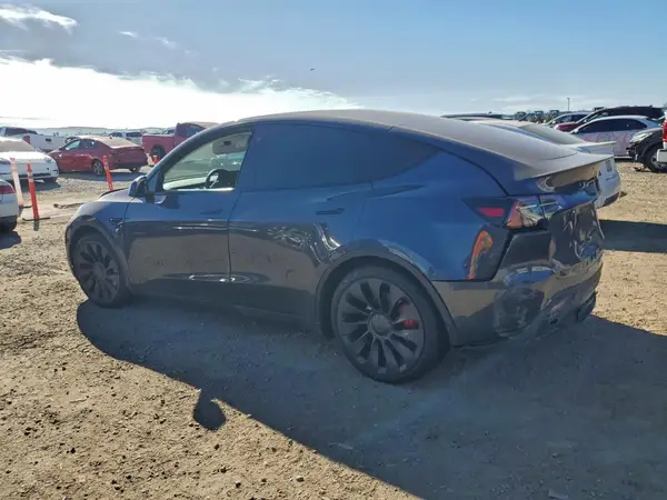 7SAYGDEF8NF492114 2022 TESLA MODEL Y - Image 2