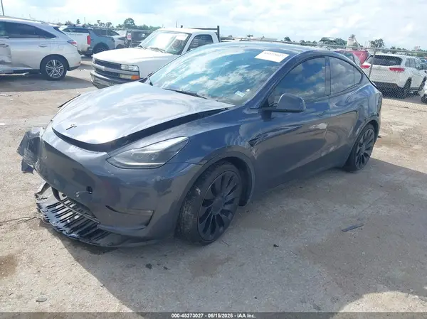 7SAYGDEF8NF494767 2022 TESLA MODEL Y - Image 2