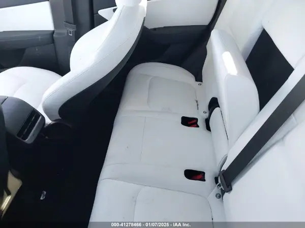 7SAYGDEF8NF510448 2022 TESLA MODEL Y - Image 8