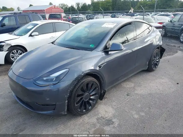 7SAYGDEF8NF511700 2022 TESLA MODEL Y - Image 2