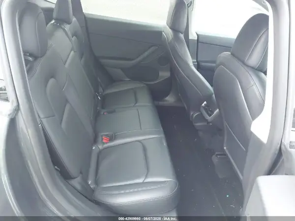 7SAYGDEF8NF511700 2022 TESLA MODEL Y - Image 8