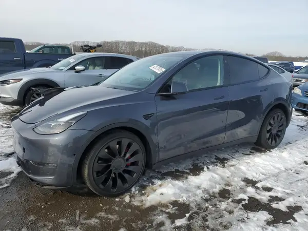 7SAYGDEF8NF513978 2022 TESLA MODEL Y - Image 1