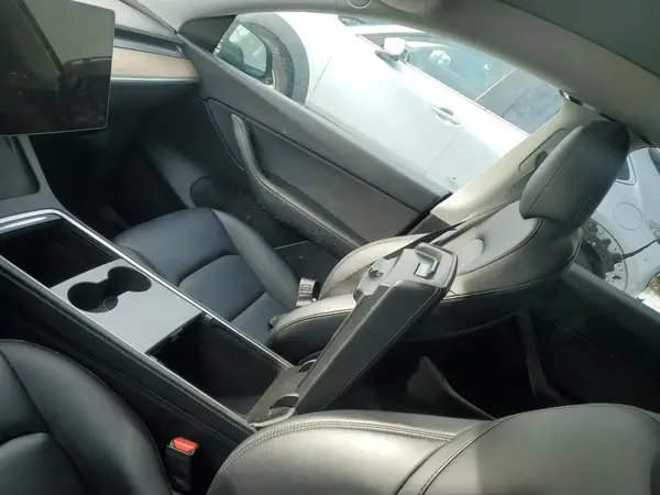 7SAYGDEF8NF513978 2022 TESLA MODEL Y - Image 8