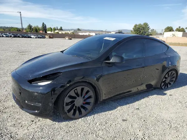 7SAYGDEF8NF521756 2022 TESLA MODEL Y - Image 1