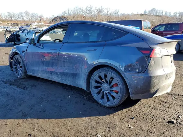 7SAYGDEF8NF523474 2022 TESLA MODEL Y - Image 2