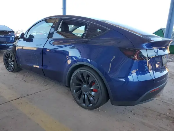 7SAYGDEF8NF531848 2022 TESLA MODEL Y - Image 2