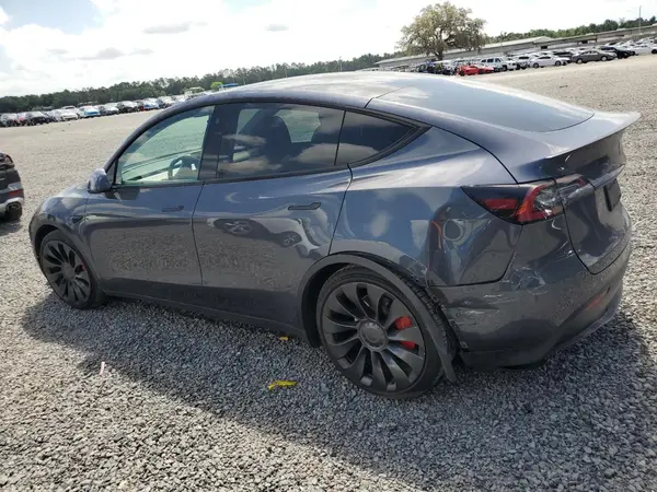 7SAYGDEF8NF538475 2022 TESLA MODEL Y - Image 2