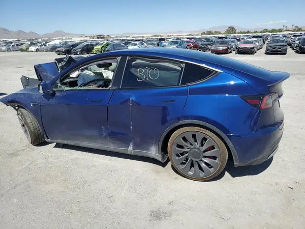 7SAYGDEF8NF550948 2022 TESLA MODEL Y - Image 2