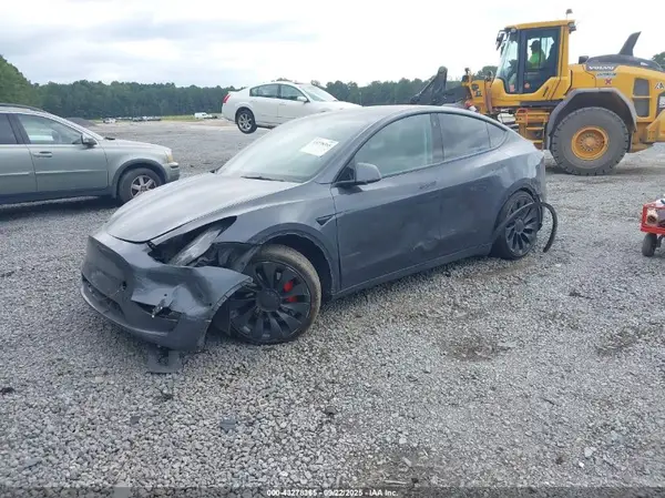 7SAYGDEF8NF560914 2022 TESLA MODEL Y - Image 2