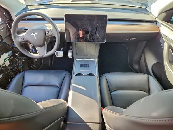 7SAYGDEF8NF564574 2022 TESLA MODEL Y - Image 8