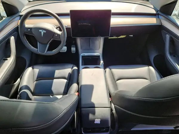 7SAYGDEF8NF565014 2022 TESLA MODEL Y - Image 8