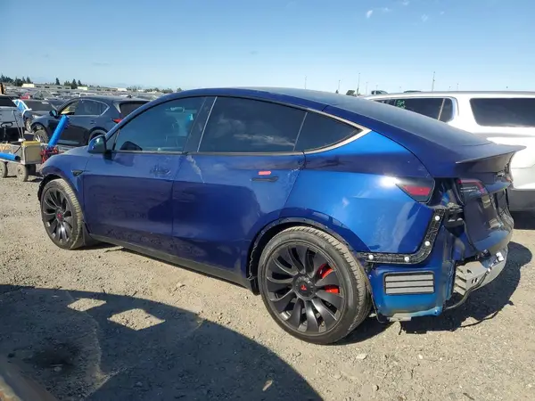 7SAYGDEF8NF565563 2022 TESLA MODEL Y - Image 2