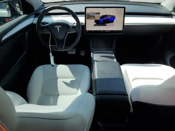 7SAYGDEF8NF568544 2022 TESLA MODEL Y - Image 8